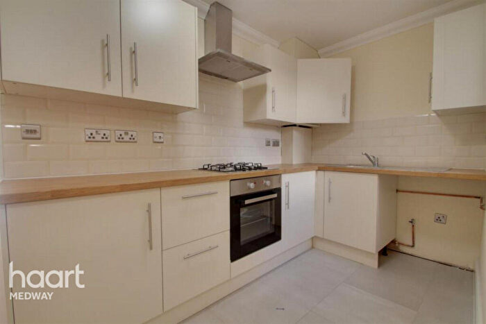 1 Bedroom Apartment To Rent In Delce Road, Rochester, ME1