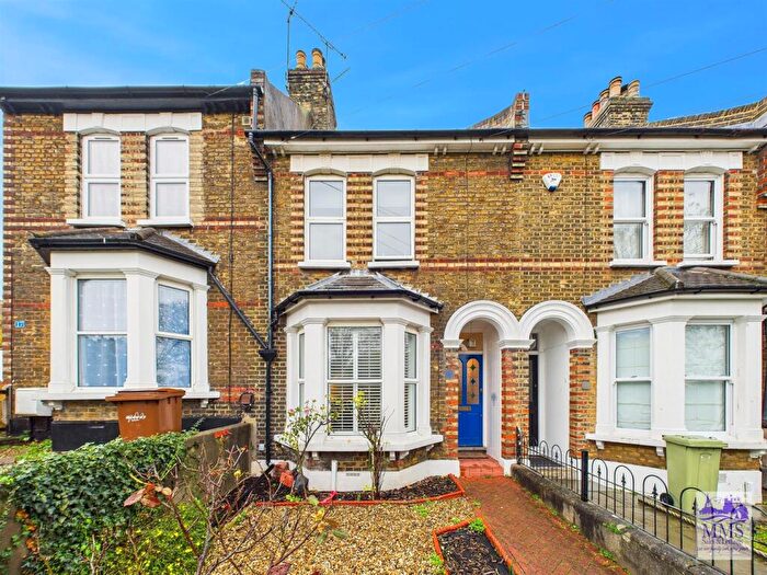 3 Bedroom Terraced House For Sale In Mill Road, Frindsbury, ME2