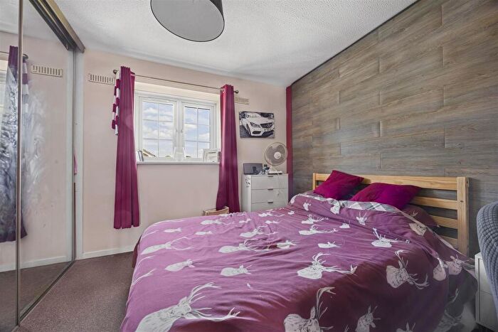 2 Bedroom End Of Terrace House For Sale In Boulters Close, Cippenham, SL1