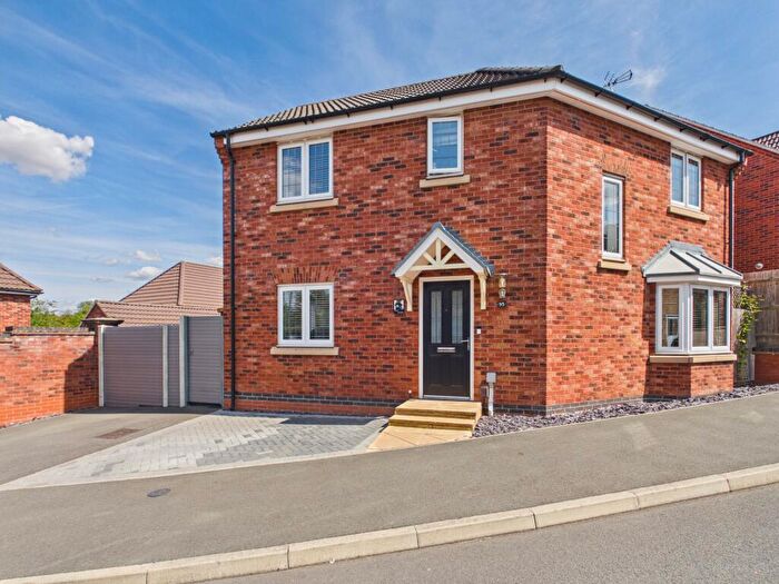 3 Bedroom Detached House For Sale In Woodgate Drive, Chellaston, DE73
