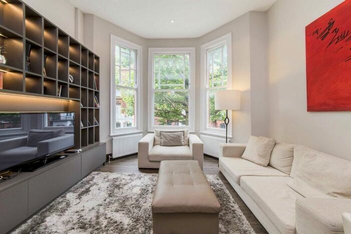 1 Bedroom Flat To Rent In Spear Mews, Kensington, SW5