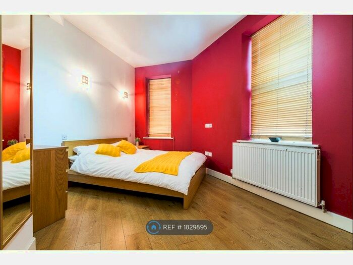 2 Bedroom Flat To Rent In Church Road, London, SE19