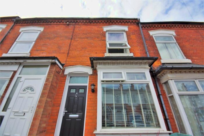 3 Bedroom Terraced House To Rent In Dell Road, Stirchley, Birmingham, B30