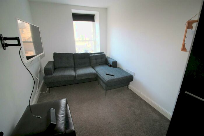 4 Bedroom Private Hall To Rent In Pitt Street, Lancaster, LA1