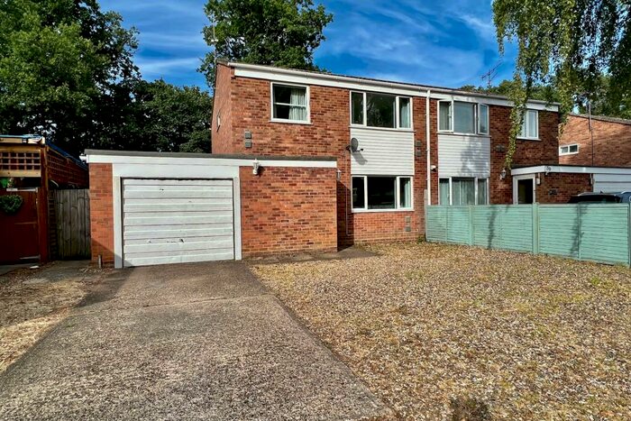 4 Bedroom Semi-Detached House To Rent In Woodlands Way, Mildenhall, Bury St. Edmunds, IP28
