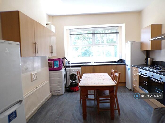6 Bedroom Semi-Detached House To Rent In Egerton Road, Manchester, M14
