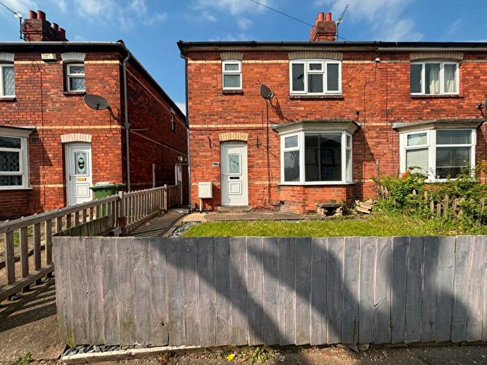 3 Bedroom Semi-Detached House To Rent In Available Now Bedroomed Family Home, DN33