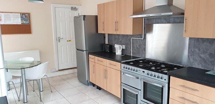 6 Bedroom House To Rent In Gwydr Crescent, Uplands, Swansea, SA2