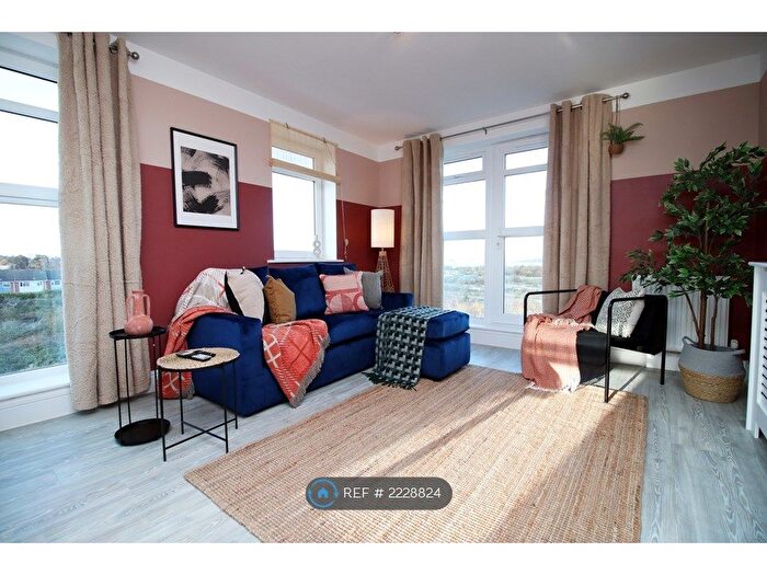 2 Bedroom Flat To Rent In Jefferson Avenue, Poole, BH15