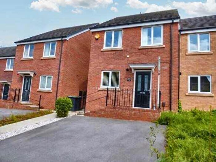 3 Bedroom End Of Terrace House For Sale In Tyrian Street, Giltbrook, Nottingham, NG16