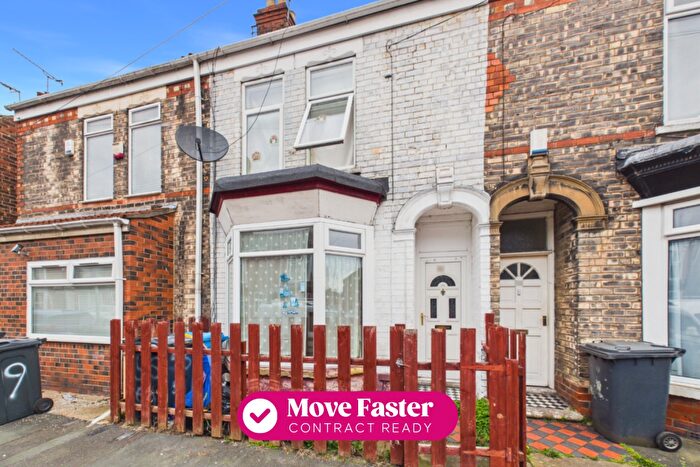 3 Bedroom Terraced House For Sale In Edgecumbe Street, Hull, HU5