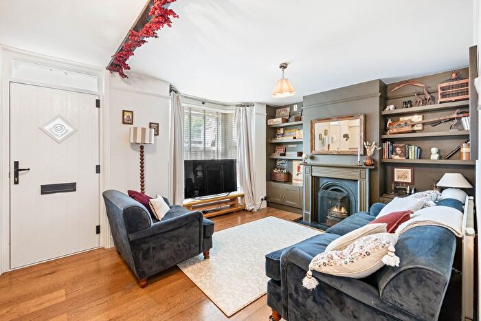 2 Bedroom End Of Terrace House For Sale In Ref: Gk - New Road, Tongham, GU10