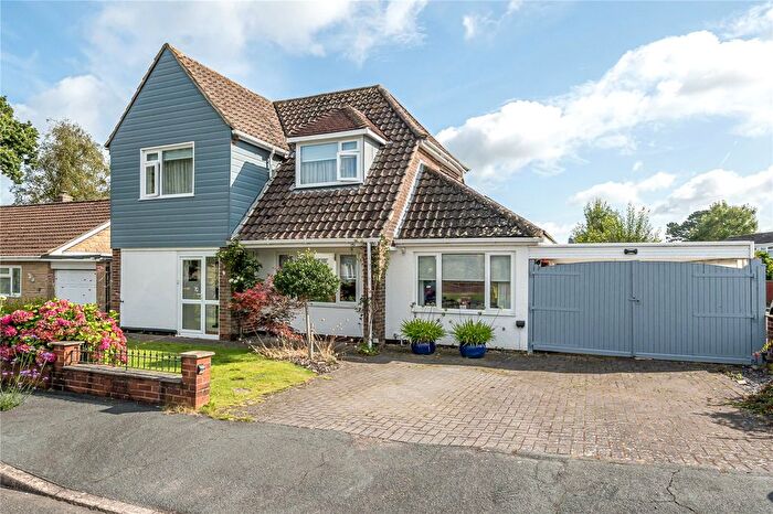 3 Bedroom Detached House For Sale In Meadow Bank, Kilmington, Axminster, Devon, EX13