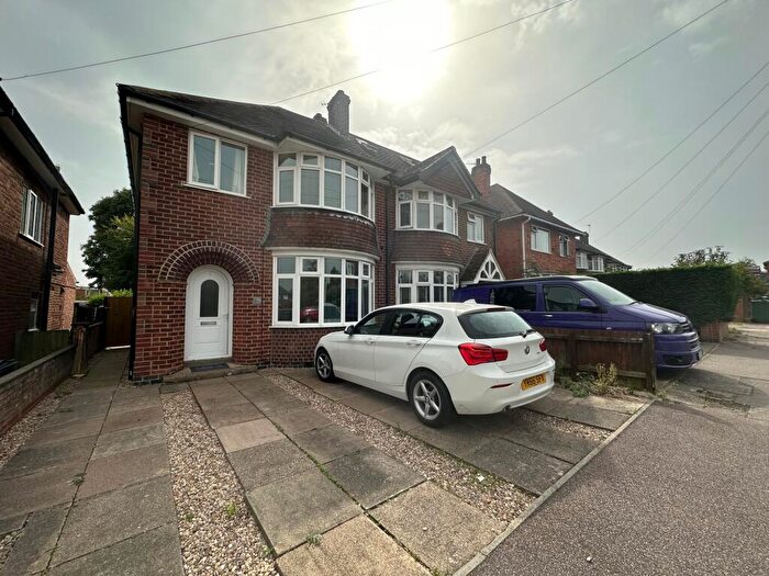 3 Bedroom House To Rent In Holt Drive, Loughborough, LE11