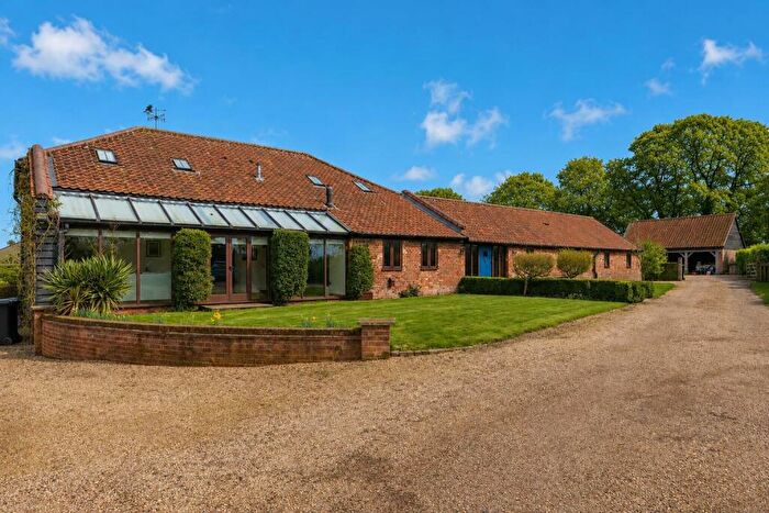 5 Bedroom Barn Conversion For Sale In Welborne, NR20