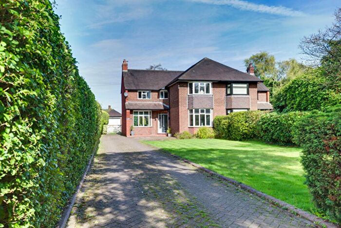 3 Bedroom Semi Detached House For Sale In Leek Road, Mossley, CW12