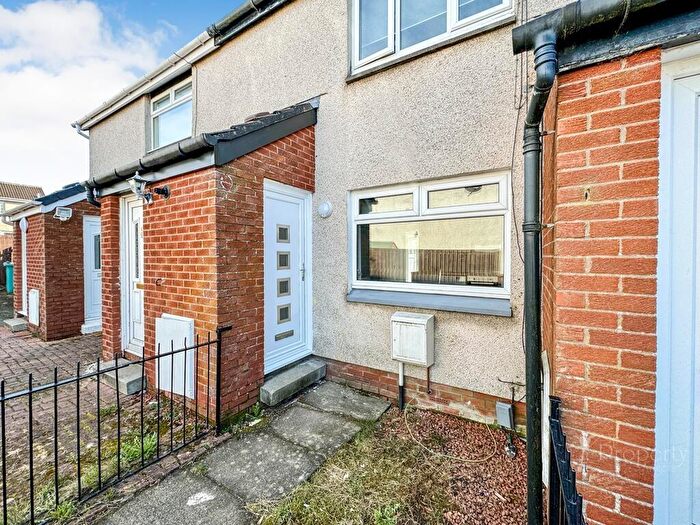 2 Bedroom Ground Maisonette To Rent In Macdougall Quadrant, Bellshill, Lanarkshire, ML4