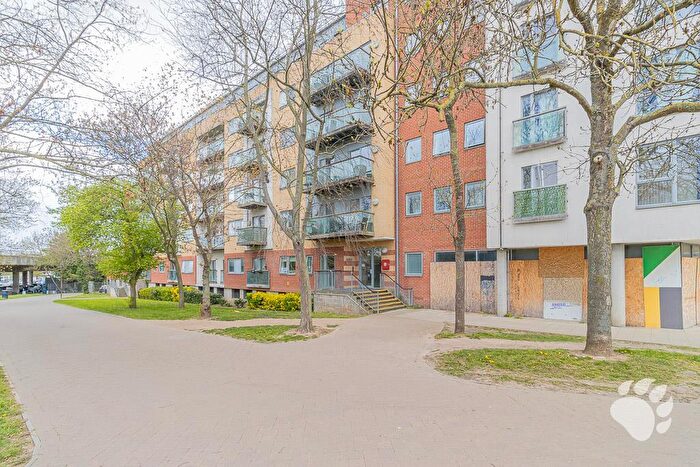 1 Bedroom Flat For Sale In Cleves Court, Station Lane, Pitsea, SS13