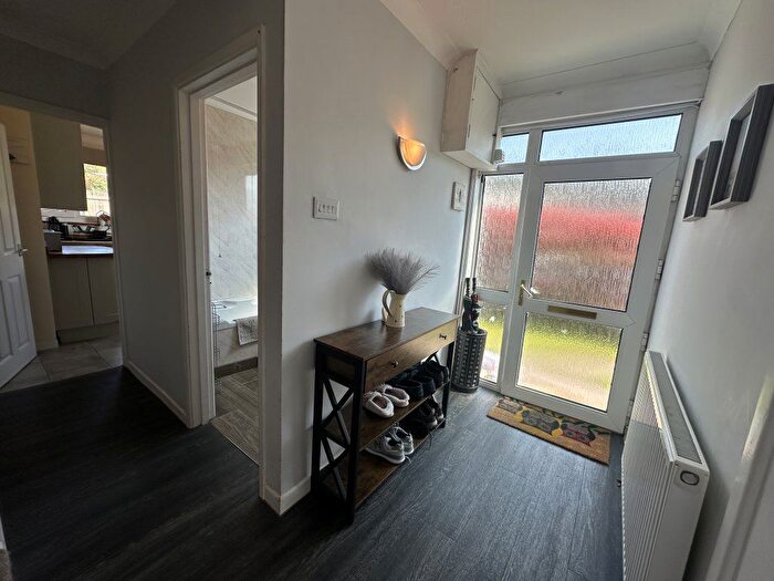 5 Bedroom Bungalow To Rent In Greenmeadow Drive, Parc Seymour, NP26