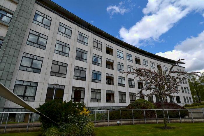 2 Bedroom Flat To Rent In Yew Tree Road, Moseley, Birmingham, West Midlands, B13