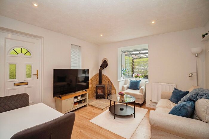 1 Bedroom End Terrace House For Sale In Kestrel View, Weymouth, Dorset, DT3