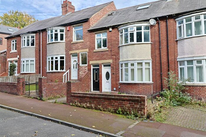 3 Bedroom Maisonette To Rent In Craghall Dene, South Gosforth, Newcastle Upon Tyne, NE3