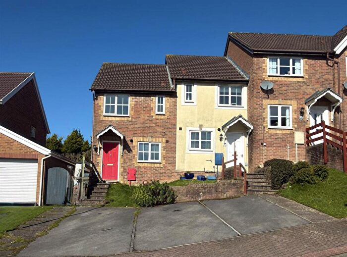 2 Bedroom End Of Terrace House For Sale In The Ridings, Aberdare, CF44
