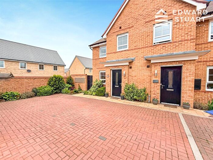 3 Bedroom Semi-Detached House For Sale In Broadstone Drive, Hampton Water, Peterborough, Cambridgeshire, PE7