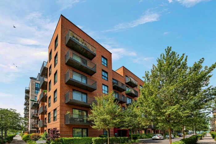 2 Bedroom Flat To Rent In The Green Quarter, London, UB1