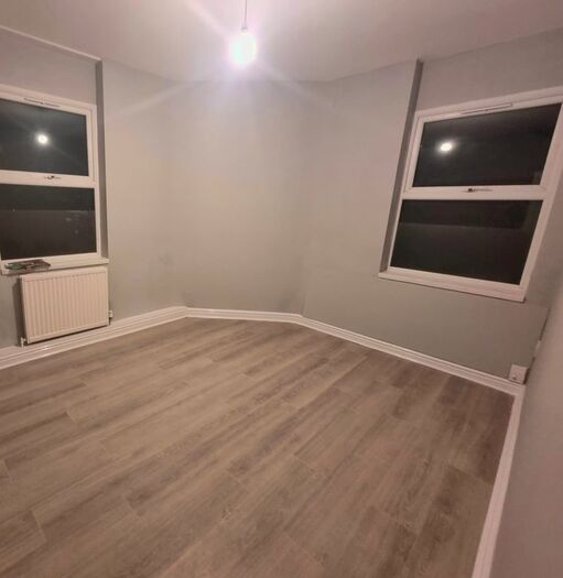 2 Bedroom Flat To Rent In Norbury Road, Thornton Heath, CR7