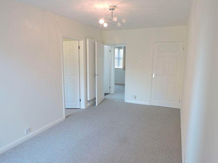 1 Bedroom Flat To Rent In Binfields Close, Basingstoke, RG24