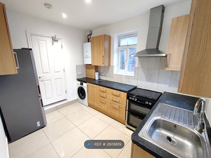 4 Bedroom Terraced House To Rent In Farnborough Avenue, London, E17