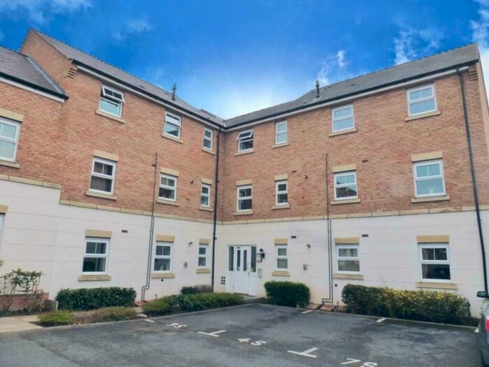 2 Bedroom Flat To Rent In Stourhead Road, Bilton, Rugby, CV22