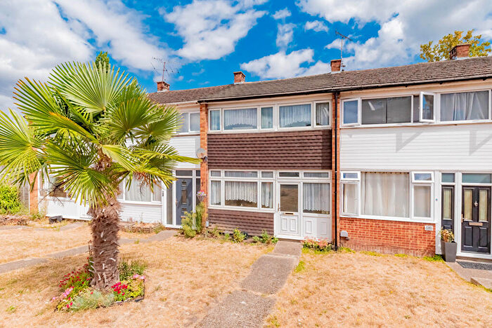 3 Bedroom Terraced House For Sale In Rosemary Lane, Blackwater, Hampshire, GU17