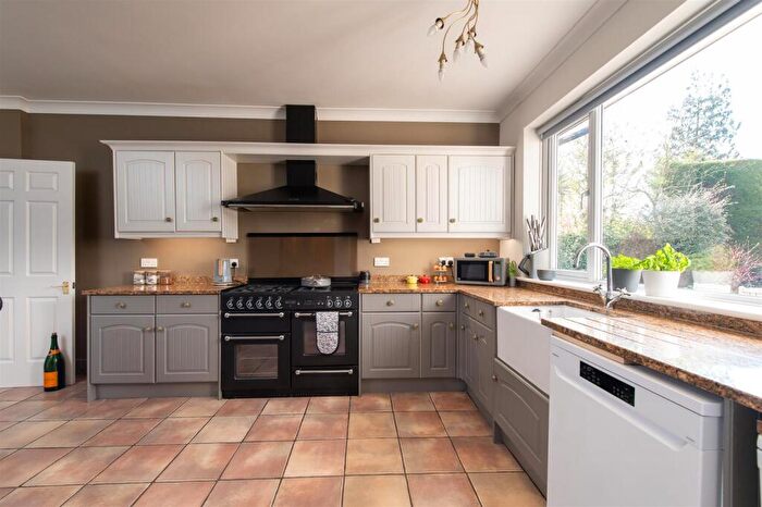 5 Bedroom Detached House For Sale In Ham Lane, Stourbridge, DY9