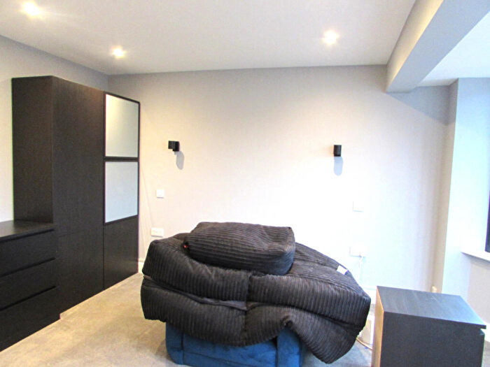 1 Bedroom End Of Terrace House To Rent In Harley Road, Harrow, Middlesex, HA1