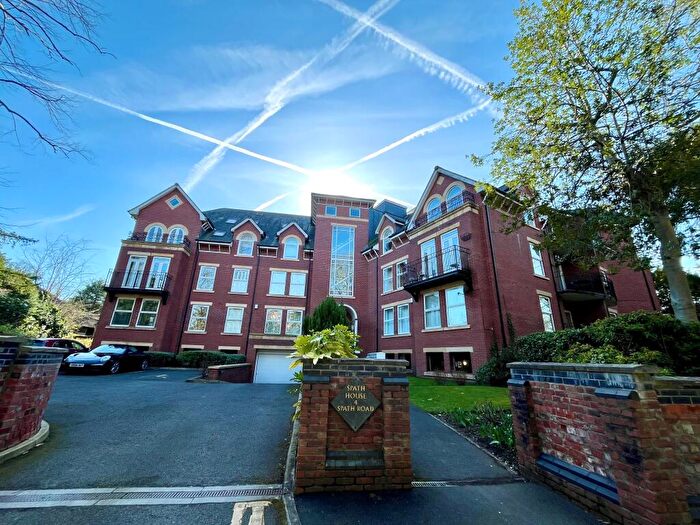 2 Bedroom Apartment To Rent In Spath House, Spath Road, M20