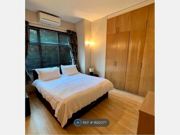 1 Bedroom Flat To Rent In Grosvenor Gardens, London, NW2