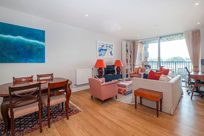 1 Bedroom Flat For Sale In Plough Lane, London, SW17