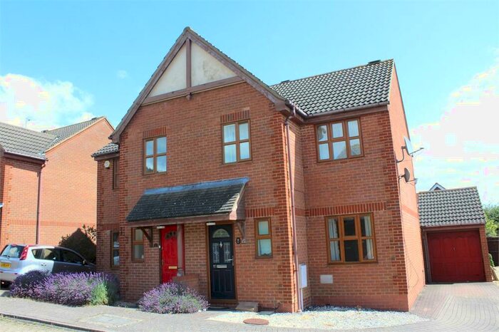 3 Bedroom Semi-Detached House To Rent In Howe Rock Place, Tattenhoe, MK4