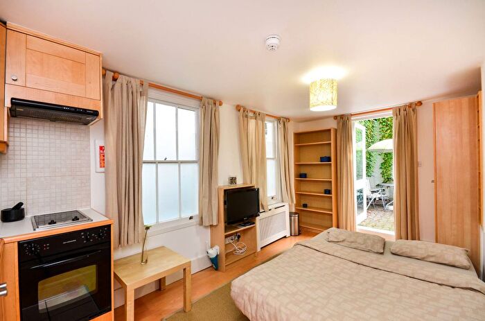 Studio To Rent In Claverton Street, Pimlico, London, SW1V