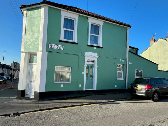 Flat To Rent In Bell Hill Road, St George, Bristol, BS5