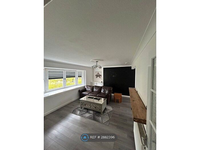 3 Bedroom Maisonette To Rent In Miltonfold, Aberdeen, AB21