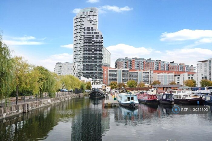 2 Bedroom Flat To Rent In Streamlight Tower, London, E14