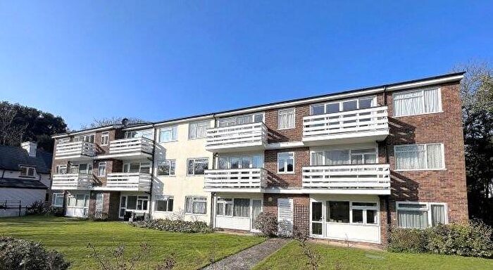 3 Bedroom Flat To Rent In Athelney Court, Gervis Road, BH1