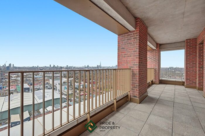 3 Bedroom Flat To Rent In Vista Heights, SE15