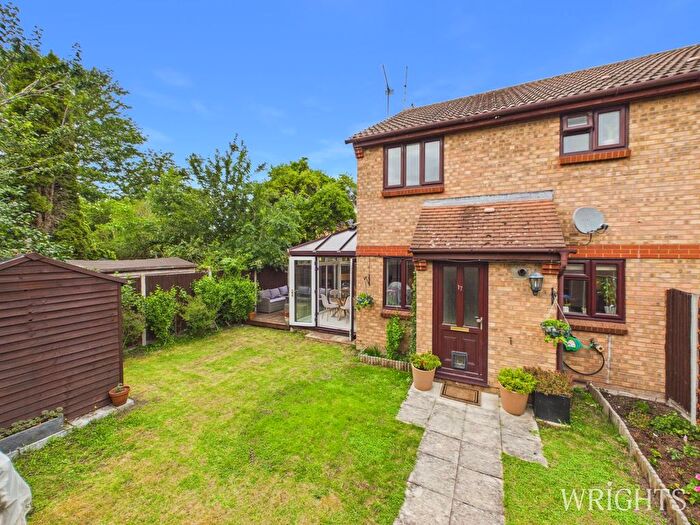1 Bedroom Property For Sale In Duncan Close, Welwyn Garden City, AL7