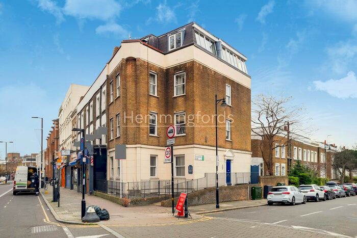 Studio To Rent In Ockendon Road, London, N1