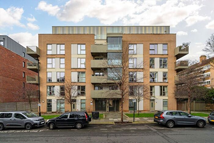 2 Bedroom Flat For Sale In Dalmeny Avenue, Tufnell Park, N7