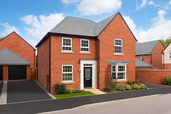 4 Bedroom Detached House For Sale In Beck Lane, Sutton In Ashfield, Nottinghamshire, NG17